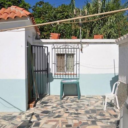 Almayate Hippie Shack Bagian luar foto